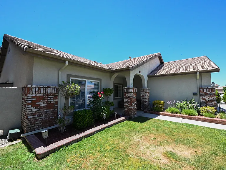 4208 Grandview Dr — Photo 41
