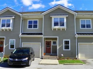 40 Foxden Dr #203, Fletcher, NC 28732