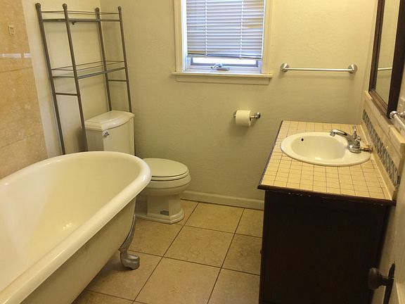 Full bathroom--downstairs