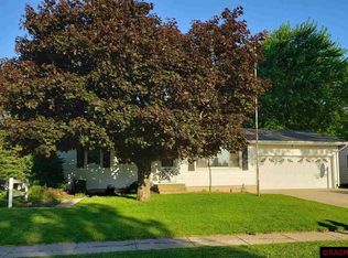 1204 8th St SE, Waseca, MN 56093