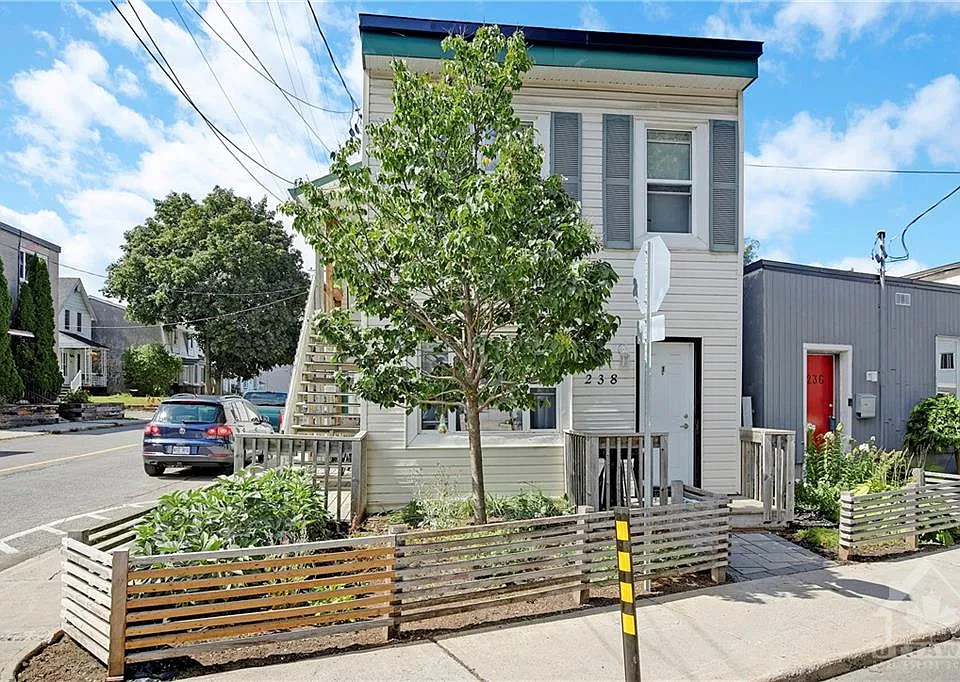 238 Marier Ave #4