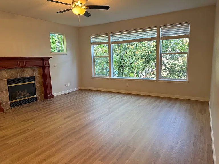184 SW 105th Ter — Photo 18