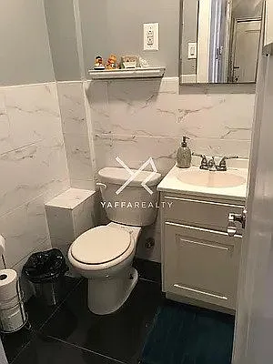 Rented by Yaffa Realty LLC | media 11