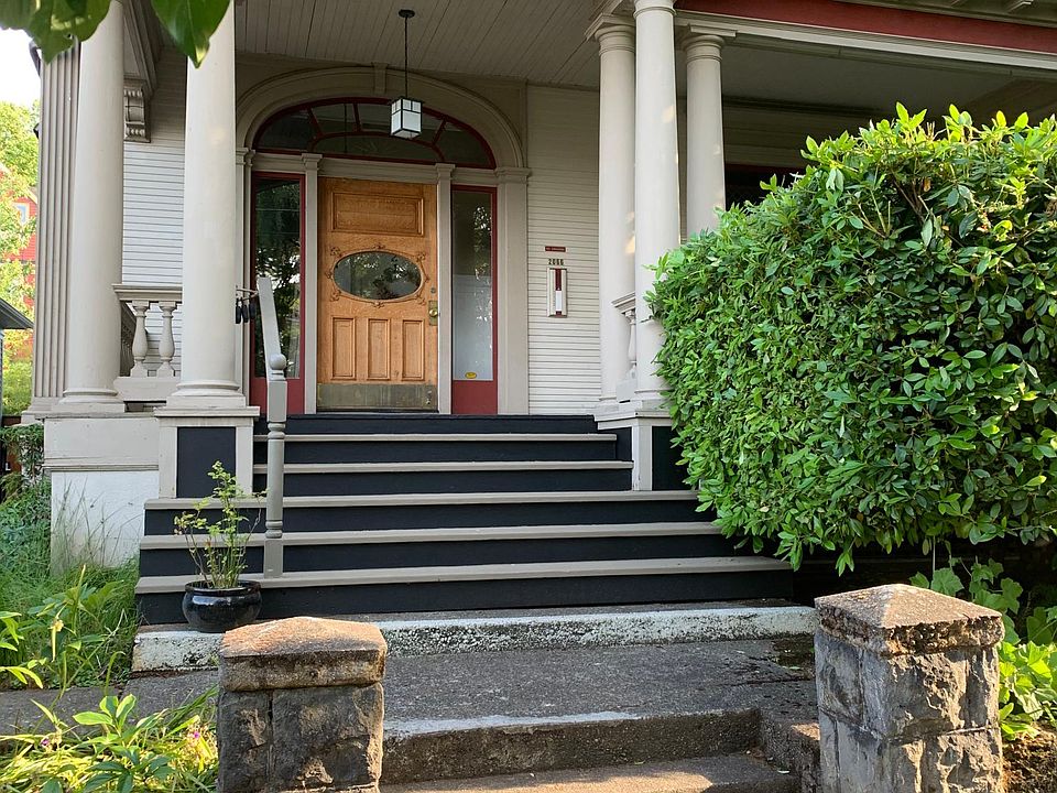 Steps to front porch
