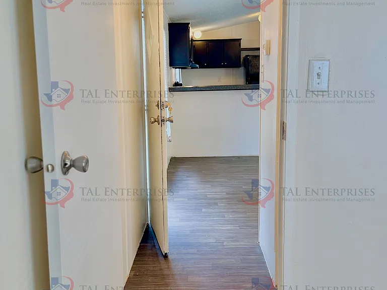 4228 Satellite Dr — Photo 12