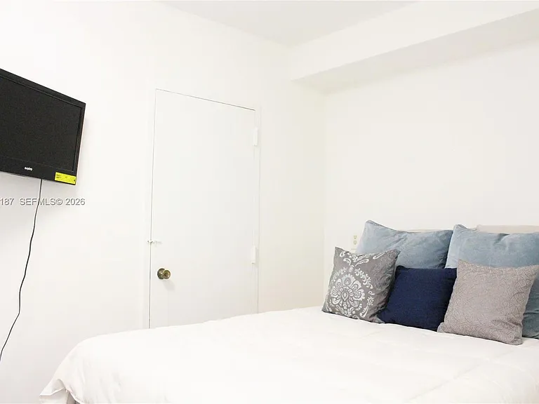 1980 S Ocean Dr #8N — Photo 18