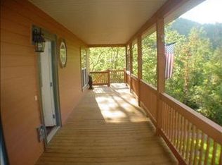 524 Saldeer Mountain Rd, Franklin, NC 28734