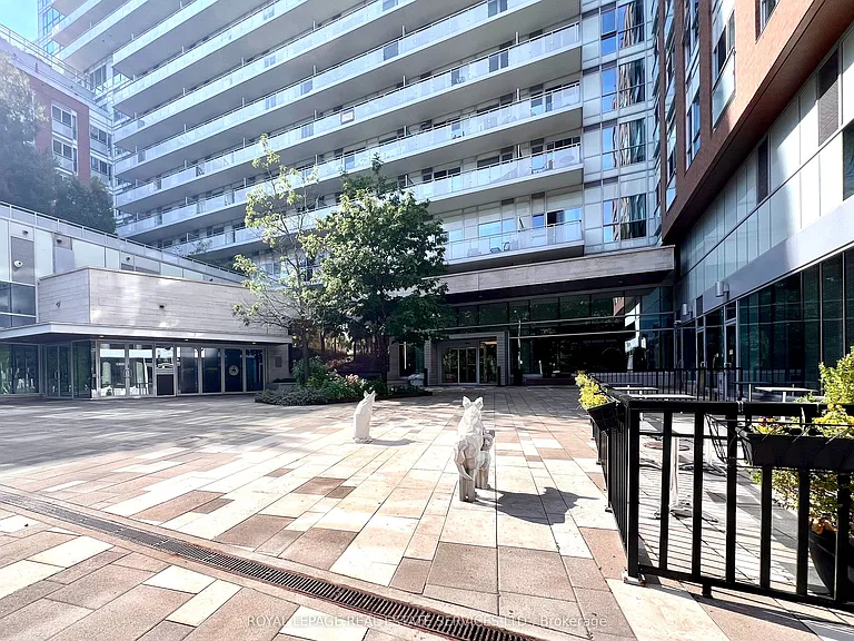 1830 Bloor St W #1117 — Photo 45