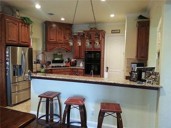 5th image of 13761 Old Oaks Dr