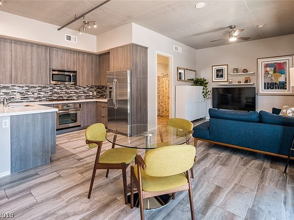 3rd image of 353 Bonneville Ave #639
