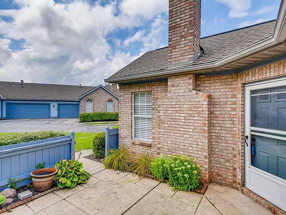 2nd image of 3811 Mill Stream Dr #19