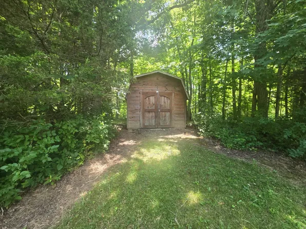 1 Galaxy Heights Rd, Connersville, IN 47331