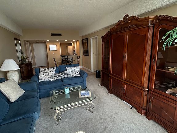 5th image of 14 Lockwood Dr APT 9C