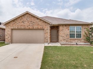 1132 Greywood Dr, Van Alstyne, TX 75495