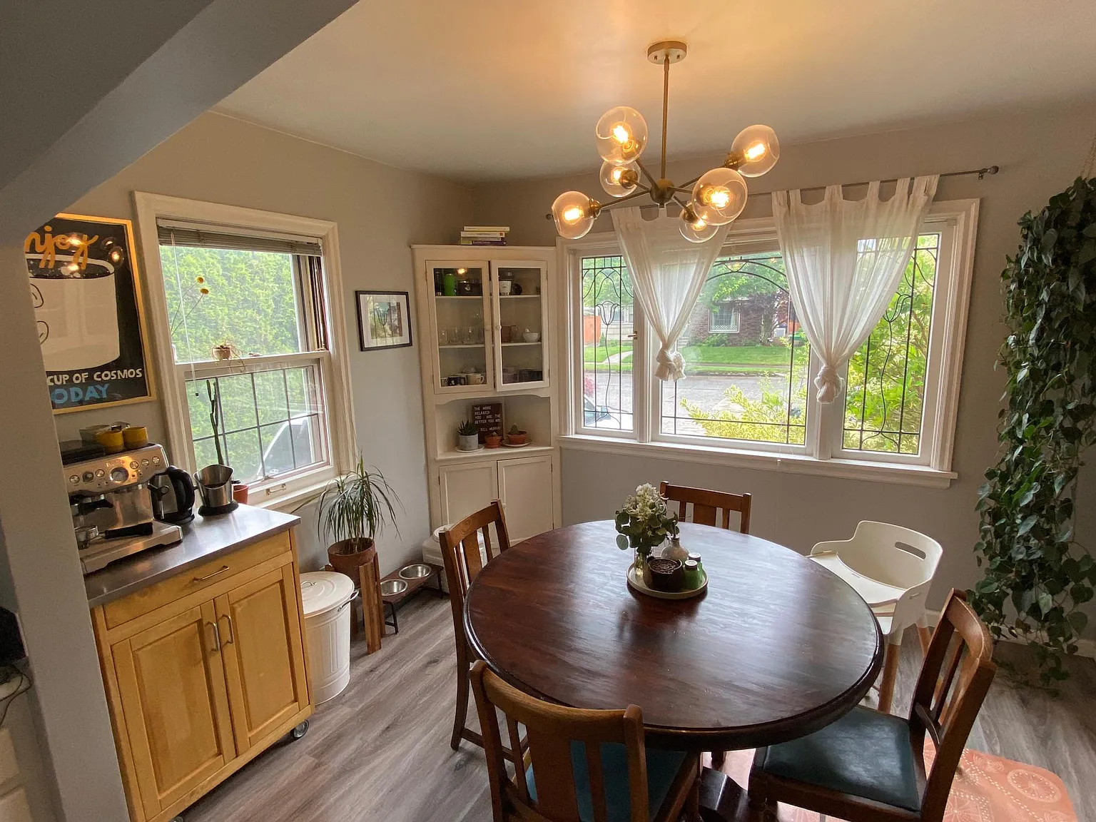3 bed, 1866 sqft, $3,200 — Photo 4