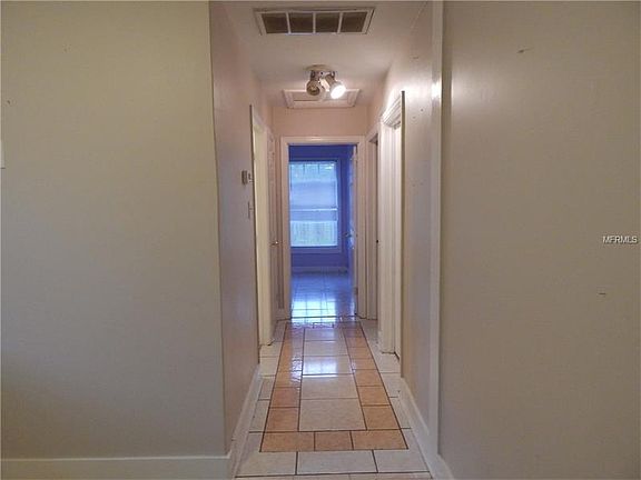 5th image of 3115 W Van Buren Dr