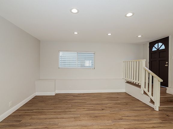 5-photo-Living-Room-
