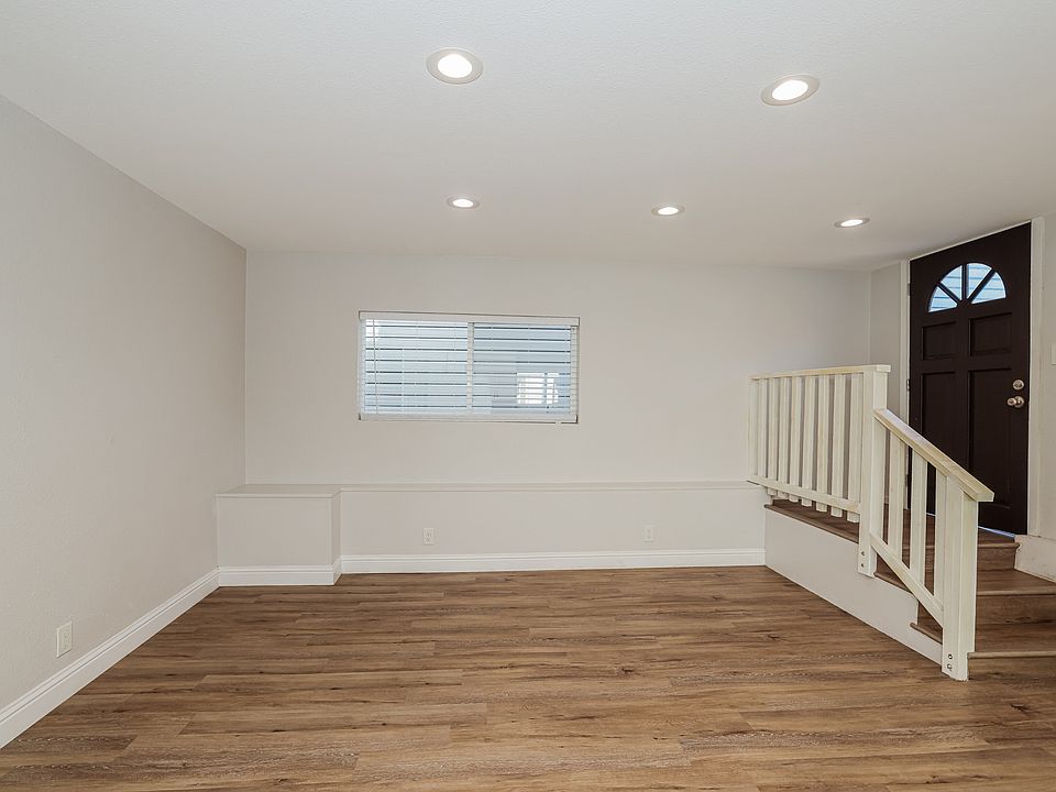 5-photo-Living-Room-