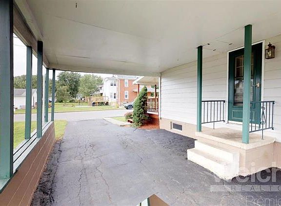 5th image of 420 N Lincoln Ave