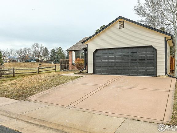 2nd image of 273 Lilac Cir