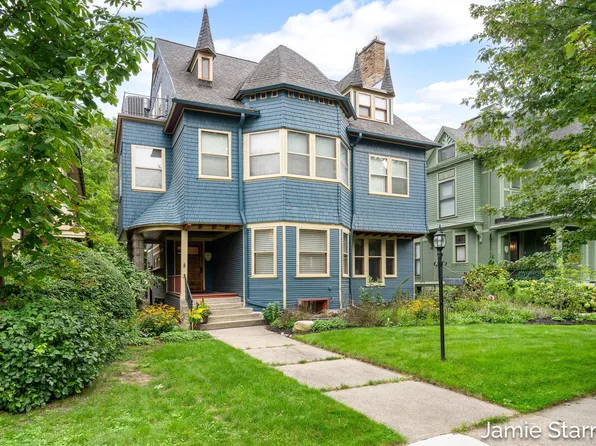 60 College Ave NE, Grand Rapids, MI 49503