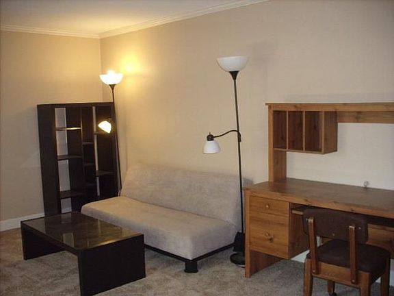 4th image of 8537 Villa La Jolla Dr APT B