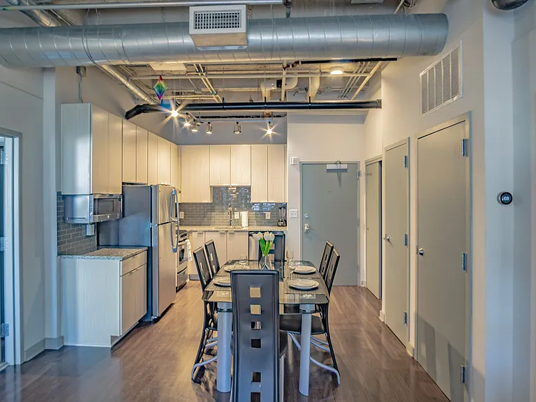 550 W Peachtree St NW #ID1013805P — Photo 4
