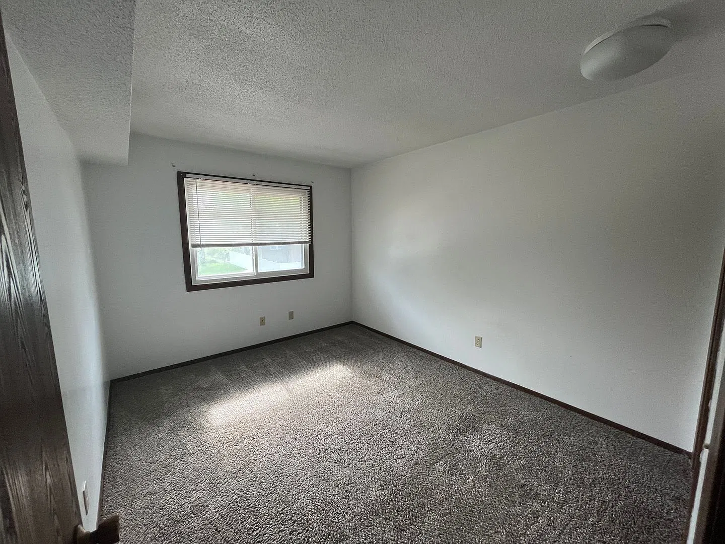 WP 222 Lincoln — Photo 3