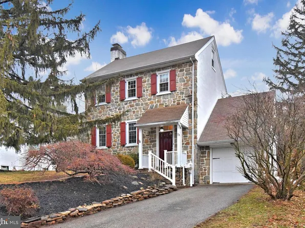 23 Carriage Ln, Norristown, PA 19401