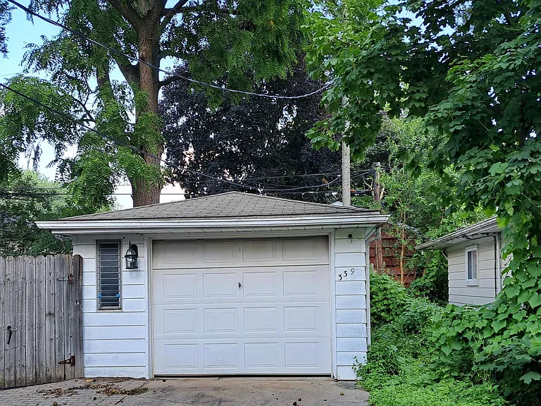 339 S Tilden St — Photo 30