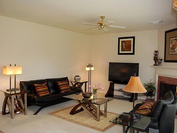 4th image of 19610 Heritage Elm Ct