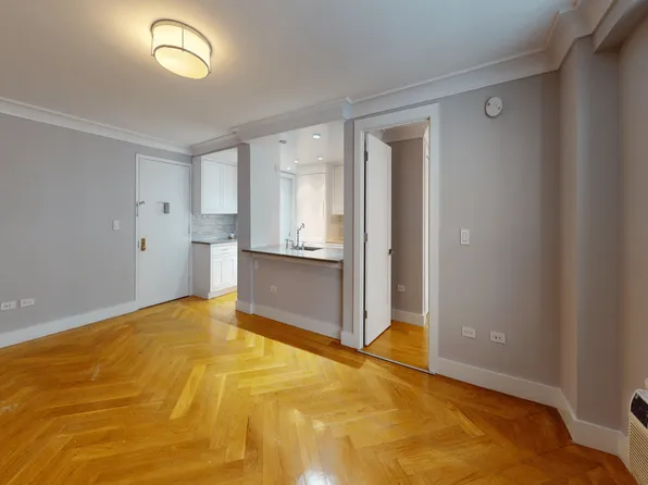 50 West 97th Street image 4 of 9