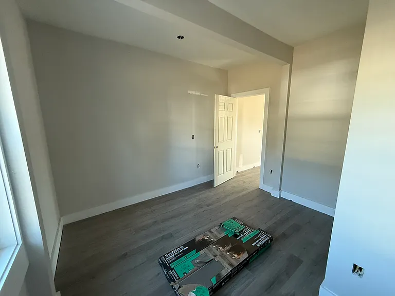 221 E Plank Rd — Photo 20