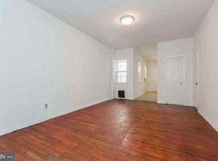 437 N 32nd St #1F, Philadelphia, PA 19104