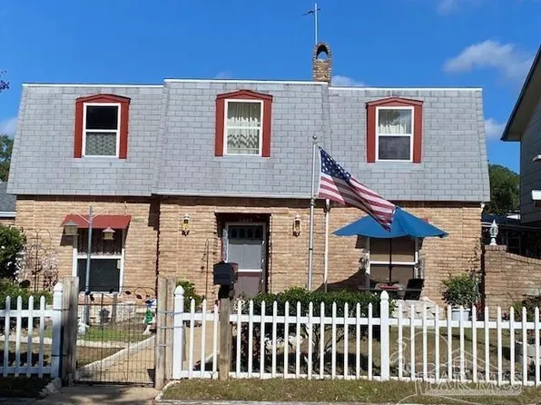 4604 Forrestal St, Pensacola, FL 32506