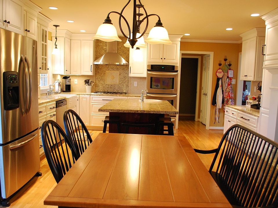 Remodeled cook's kitchen