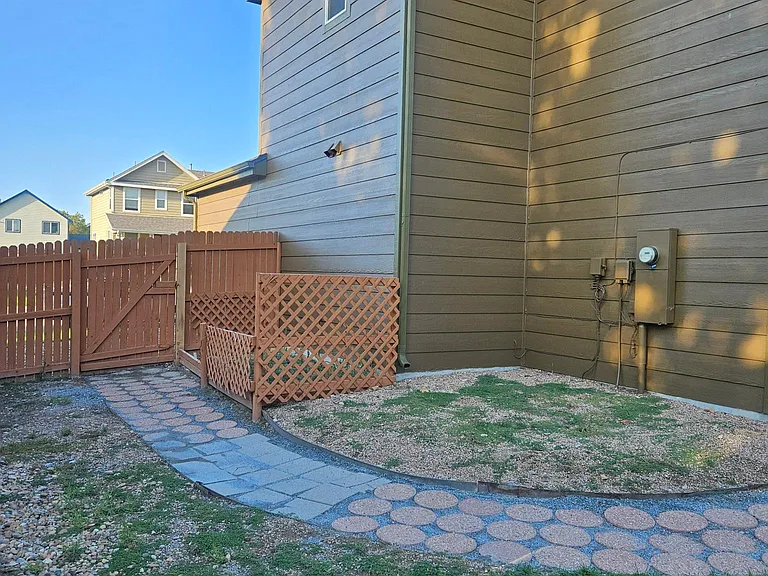 440 Andrew Dr — Photo 16