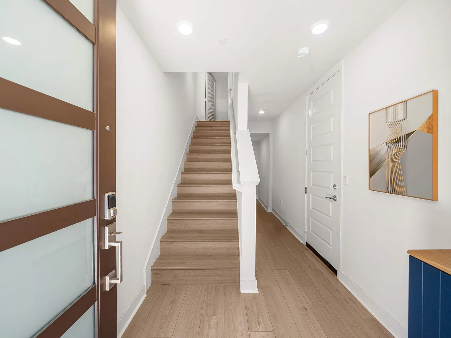 3 bed, 1634 sqft, $3,500 — Photo 3