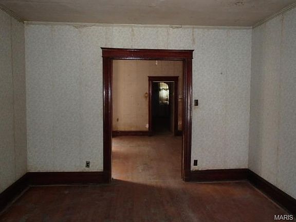3rd image of 3623 Pennsylvania Ave