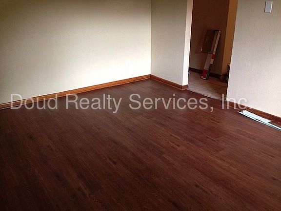 5th image of 1016 E Balview Ave #A
