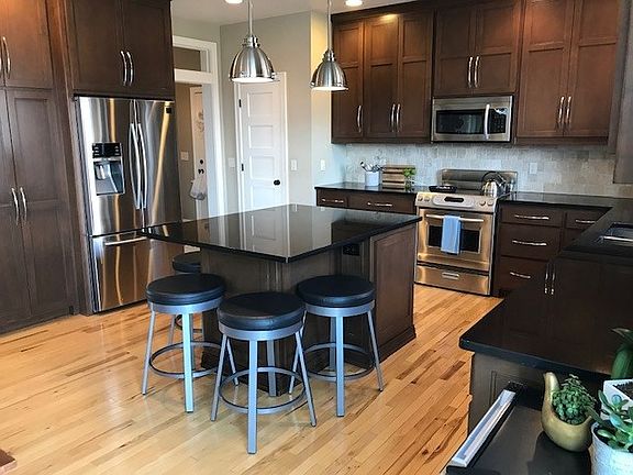 3rd image of 610 Black Earth Dr