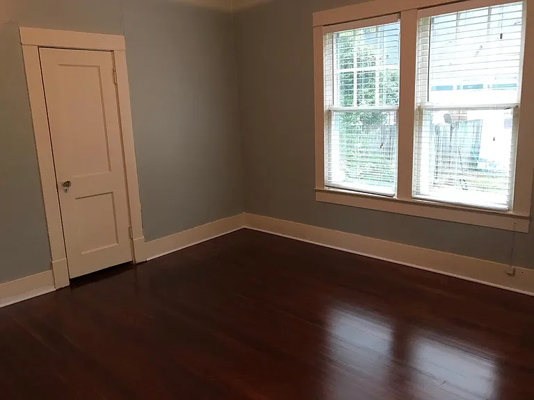1337 Linden Pl — Photo 5