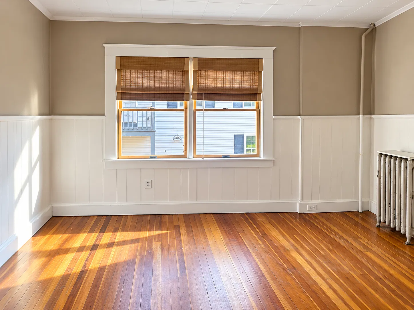 4 bed, 1624 sqft, $3,450 — Photo 2