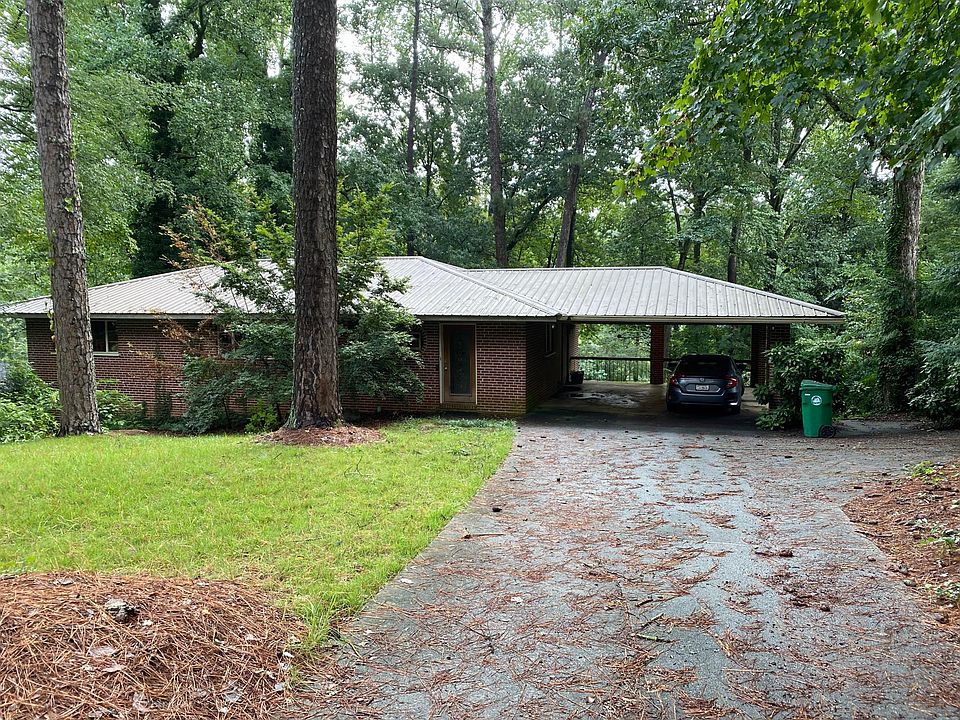 1st image of 697 Kenilworth Cir
