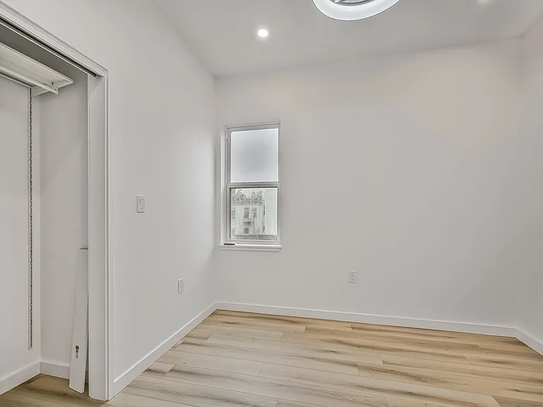621 Florida Ave NW #301 — Photo 7