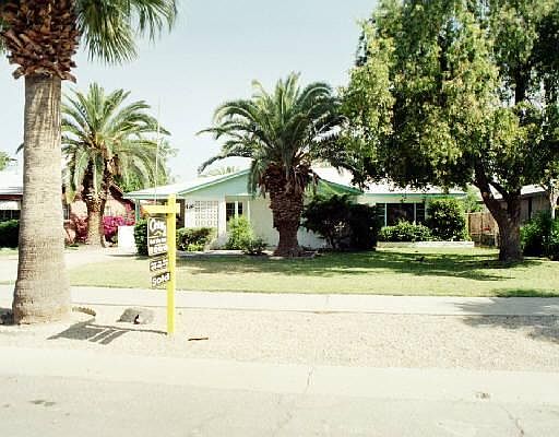1st image of 402 W PALM Lane