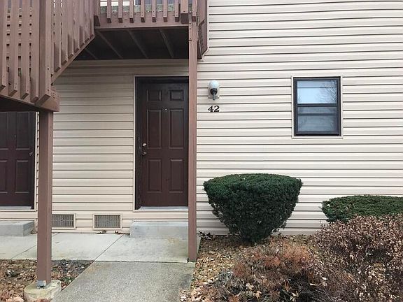 2nd image of 42 Pepperwood Ct