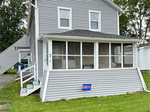 7 Maynard St, Seneca Falls, NY 13148