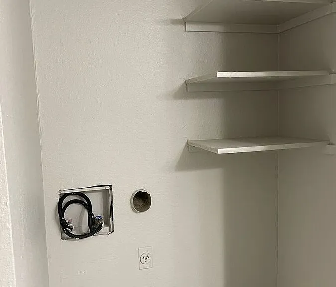 465 W Ivyglen St #13-125 — Photo 3