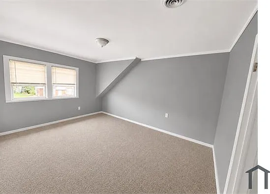 4958 Maplewood St — Photo 7